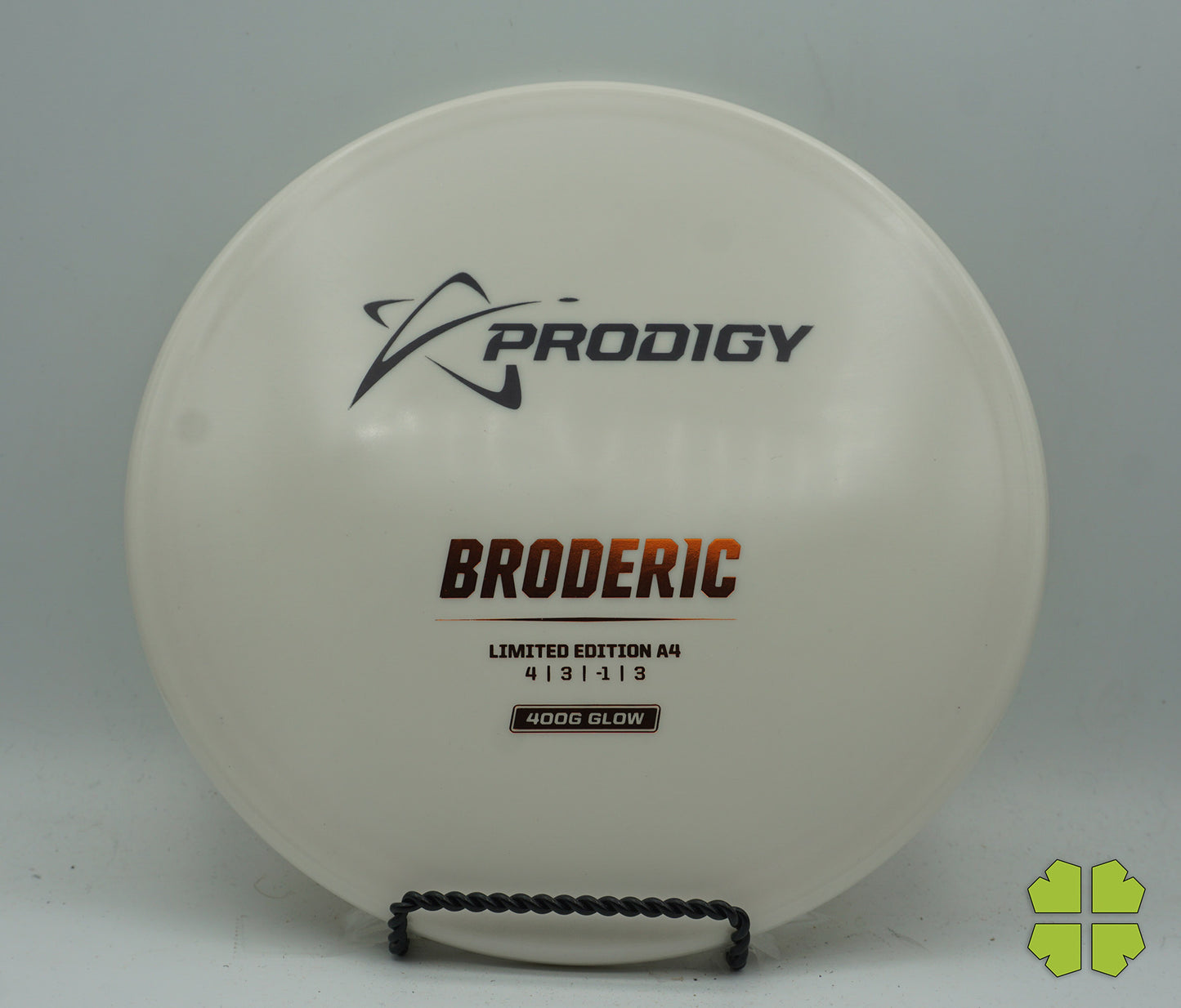 A4 - 400G Glow Broderic Pre-Owned 10/10