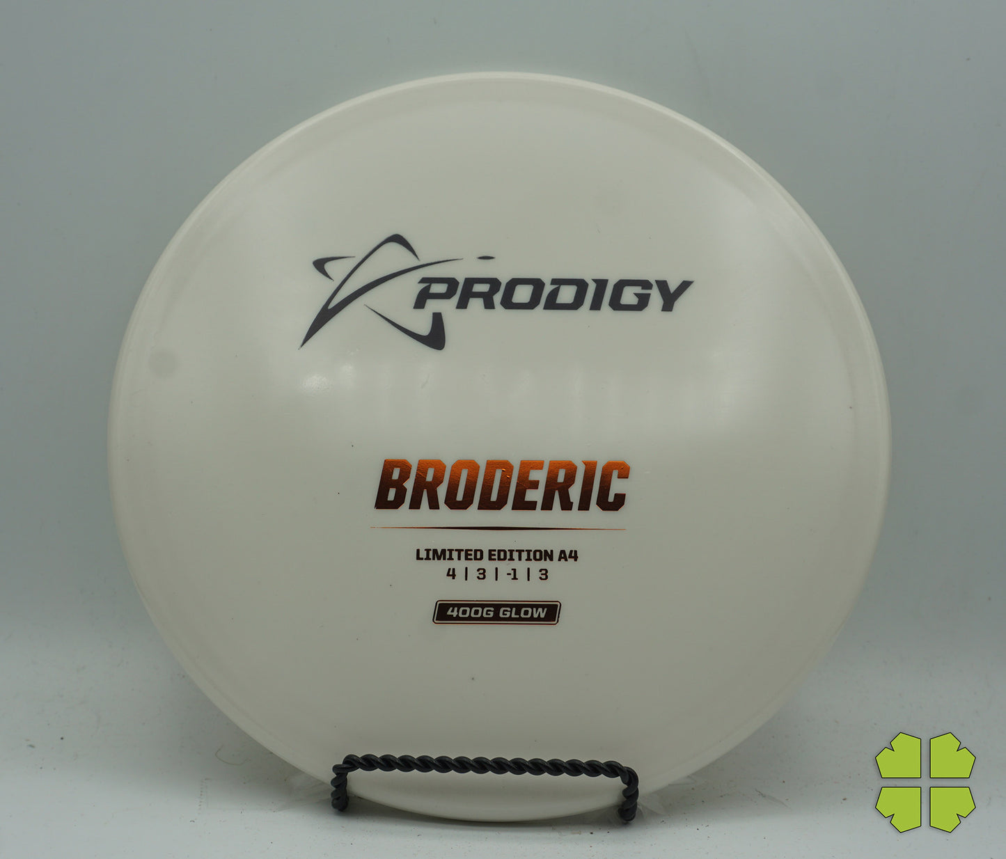 A4 - 400G Glow Broderic Pre-Owned 10/10
