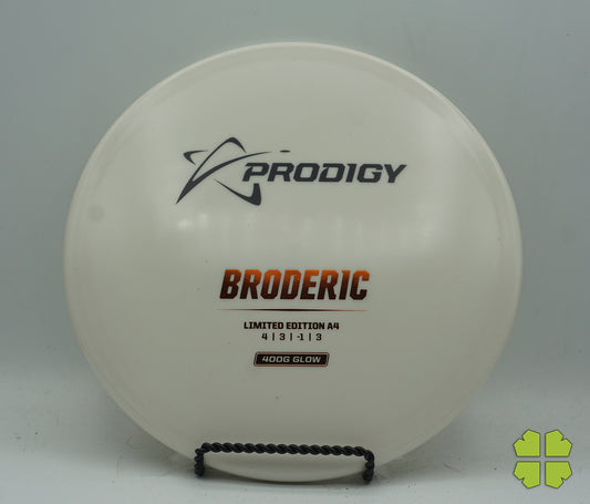 A4 - 400G Glow Broderic Pre-Owned 10/10
